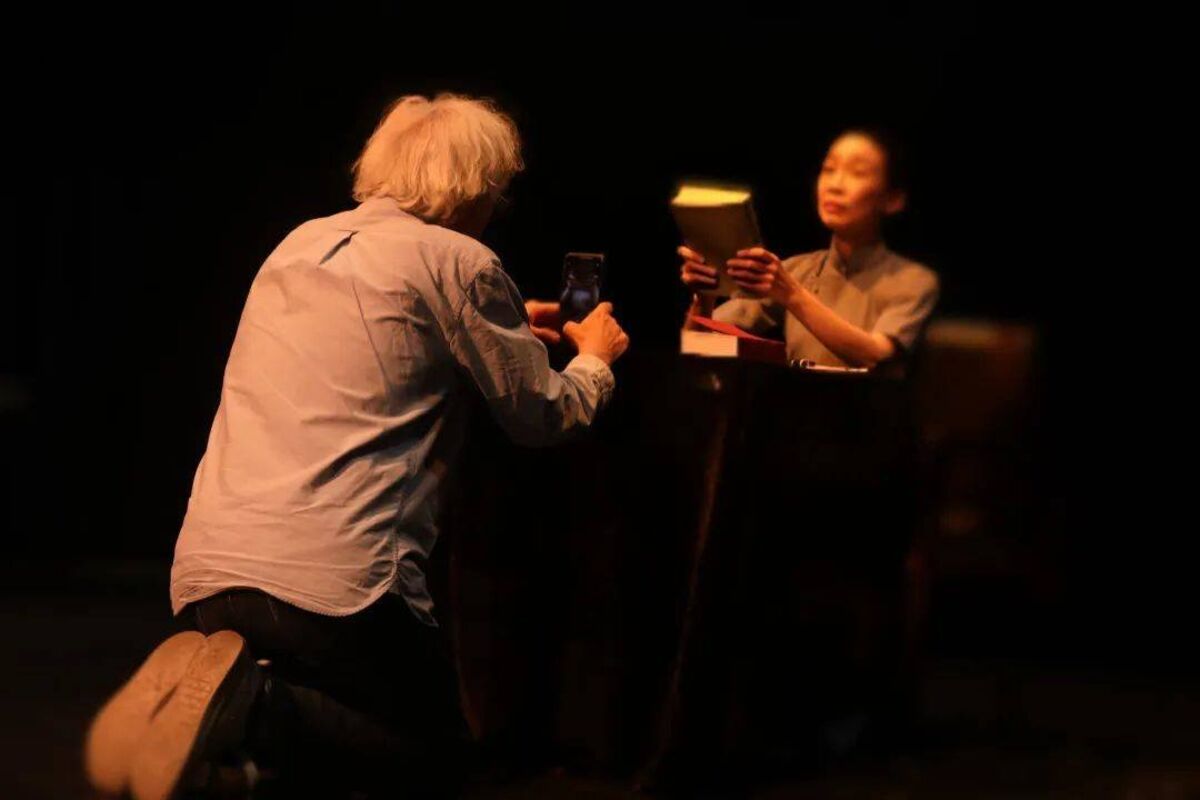 Room 225 stage photo /《房·间·225》舞台剧照